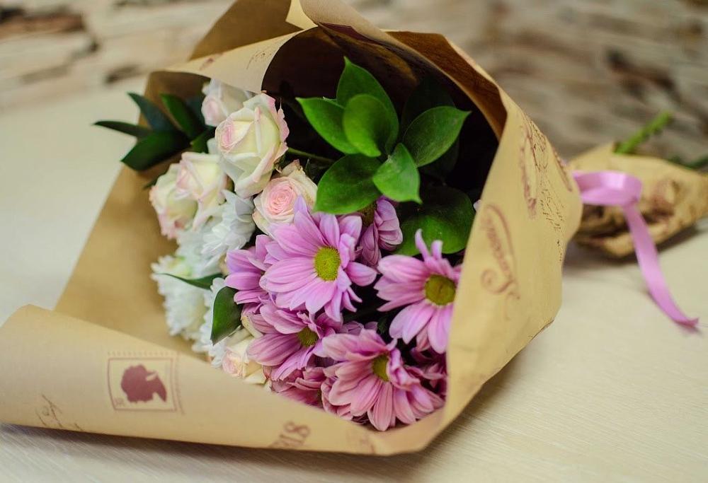 Букет цветов из: Розы и Хризантемы в Горьковском