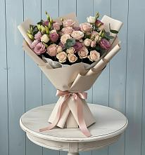 Букет цветов из:  Розы и Лизиантусы в Горьковском