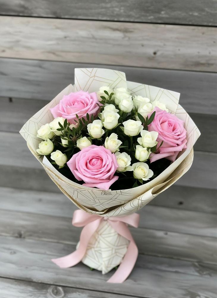 Букет цветов из: Розы в Горьковском