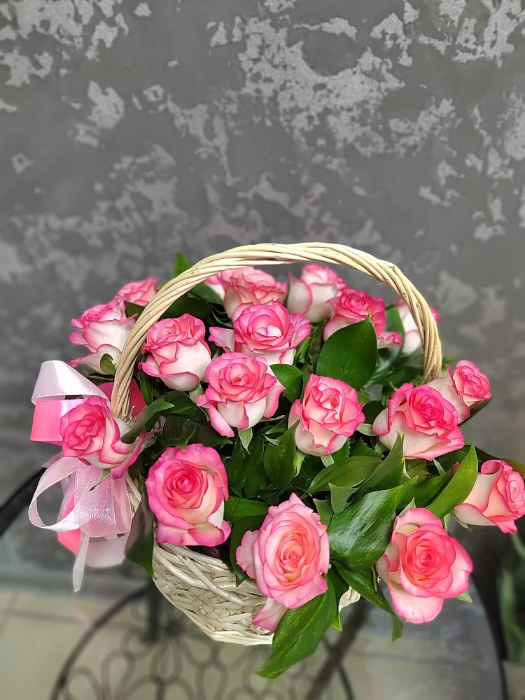 Цветочная композиция из Розы в корзине в Горьковском