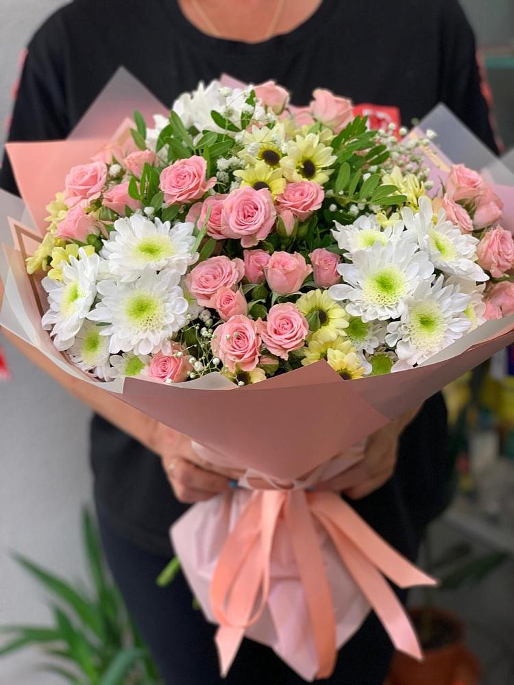 Букет цветов из: Розы и Хризантемы в Горьковском
