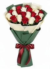 Букет Микс из красных и белых роз #REPLACE_PRED# Горьковском