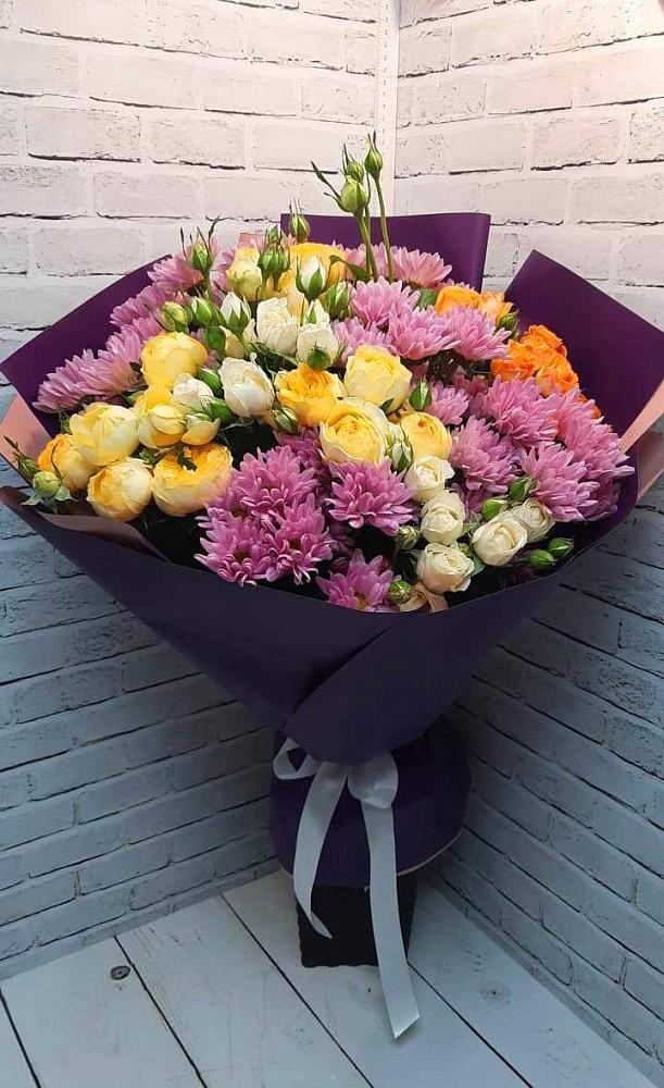 Букет цветов из: Хризантемы и Розы в Горьковском