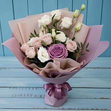 Букет цветов из:  Розы и Лизиантусы в Горьковском