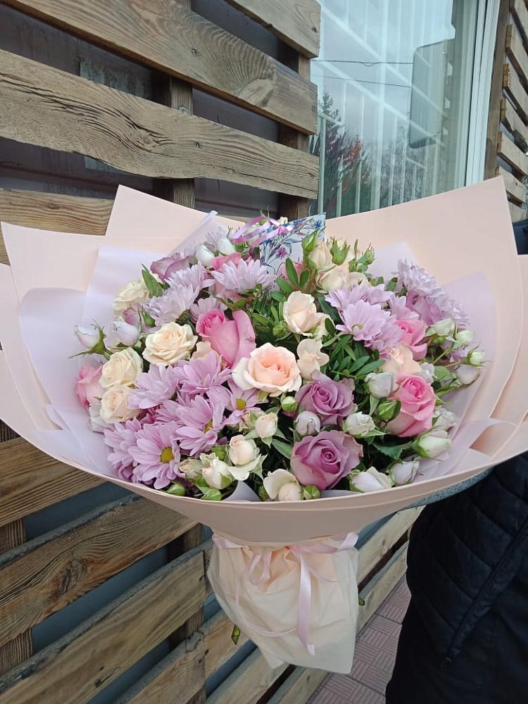 Букет цветов из: Розы и Хризантемы в Горьковском