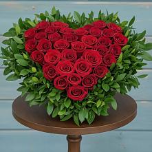 Цветочная композиция из Розы в виде сердца в Горьковском