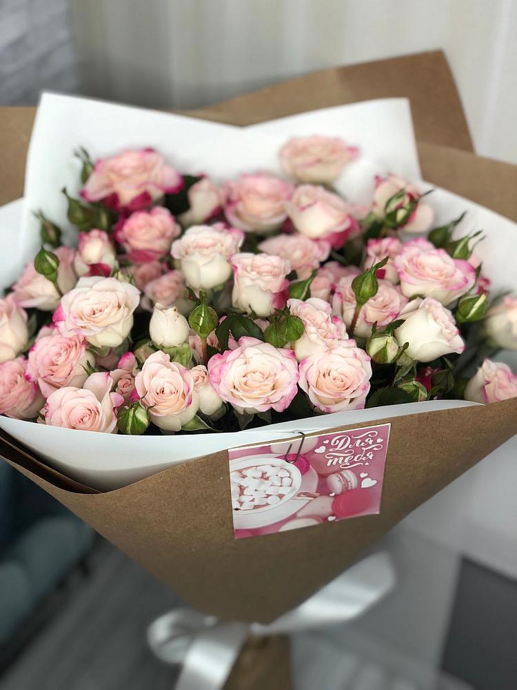 Букет цветов из: Розы в Горьковском