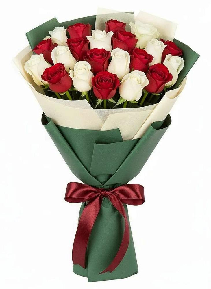 Букет Микс из красных и белых роз в Горьковском