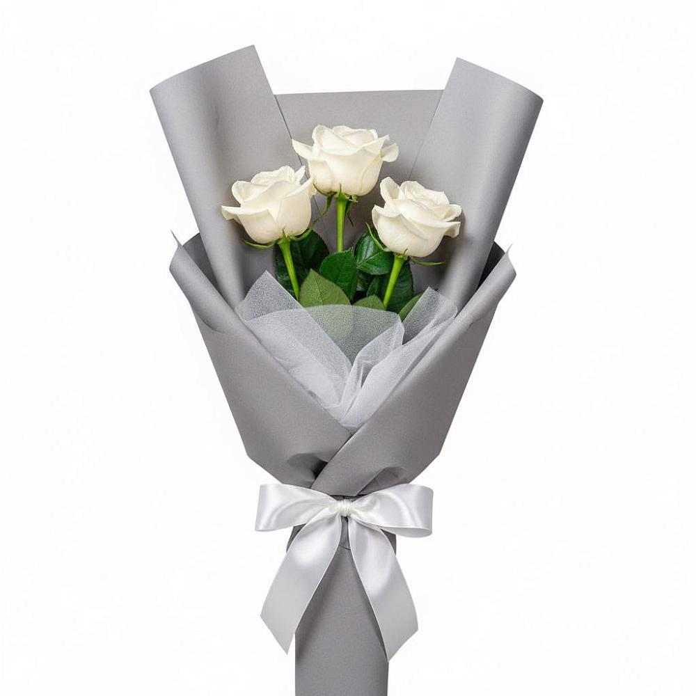 Букет 3 белые розы в Горьковском