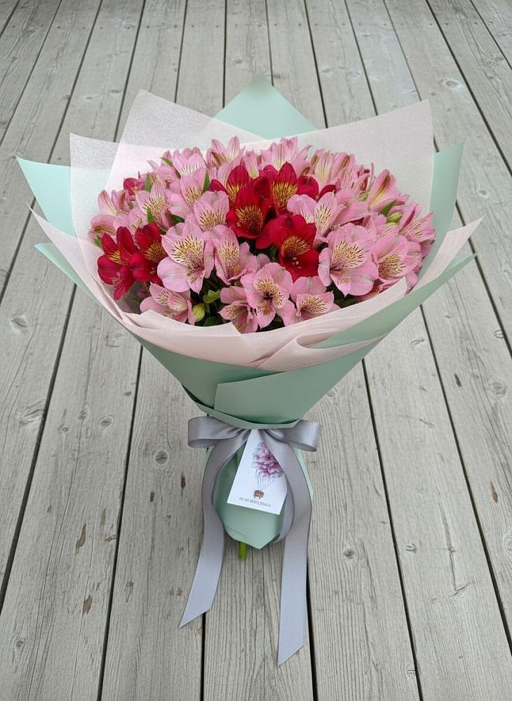 Букет цветов из: Альстромерии в Горьковском