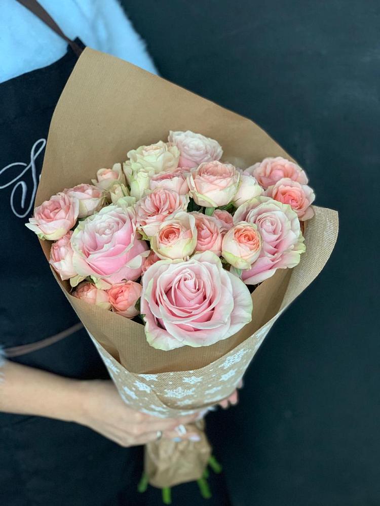 Букет цветов из: Хризантемы и Розы в Горьковском