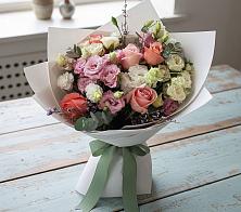 Букет цветов из:  Розы, Лизиантусы и Гвоздики #REPLACE_PRED# Горьковском