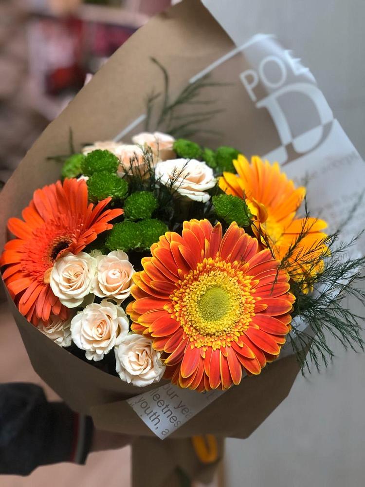 Букет цветов из: Герберы, Хризантемы и Розы в Горьковском