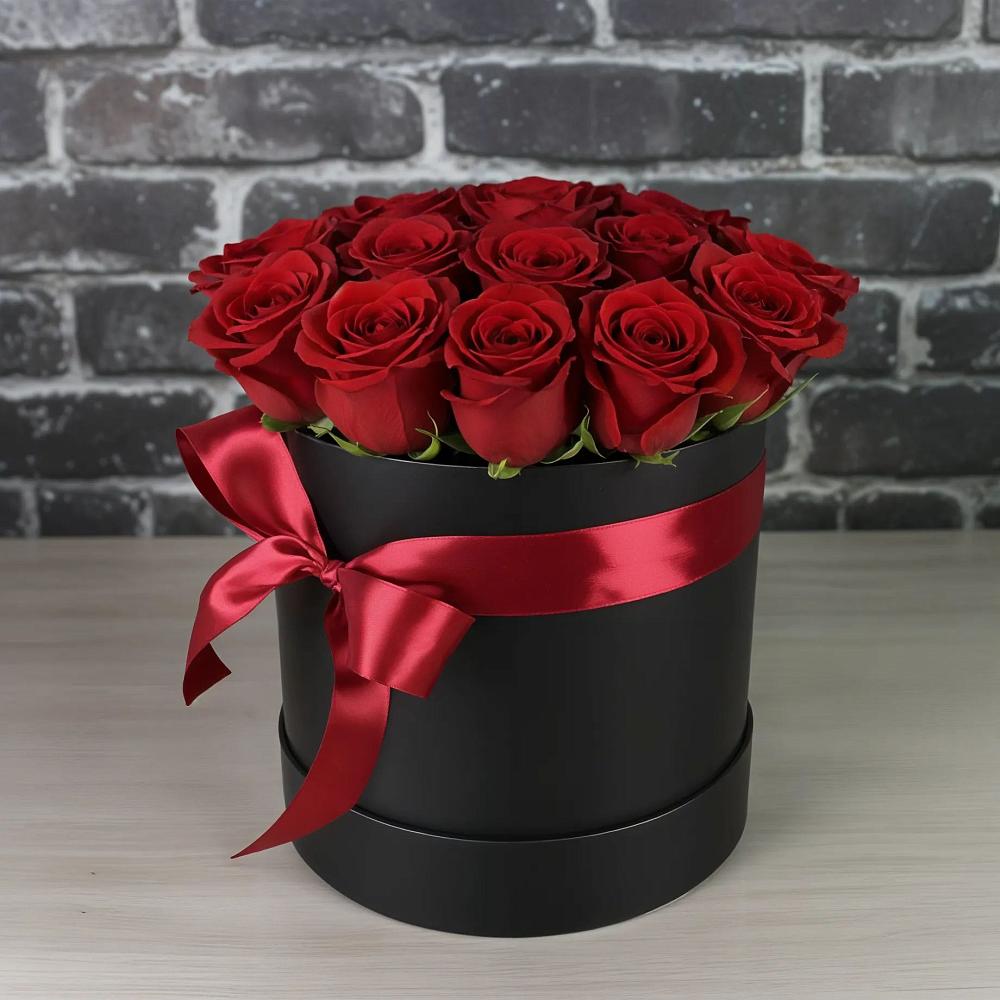 Цветочная композиция из Розы в шляпной коробке в Горьковском