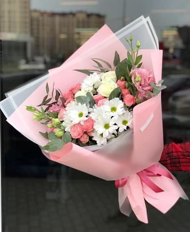 Букет цветов из: Розы, Лизиантусы и Хризантемы в Горьковском