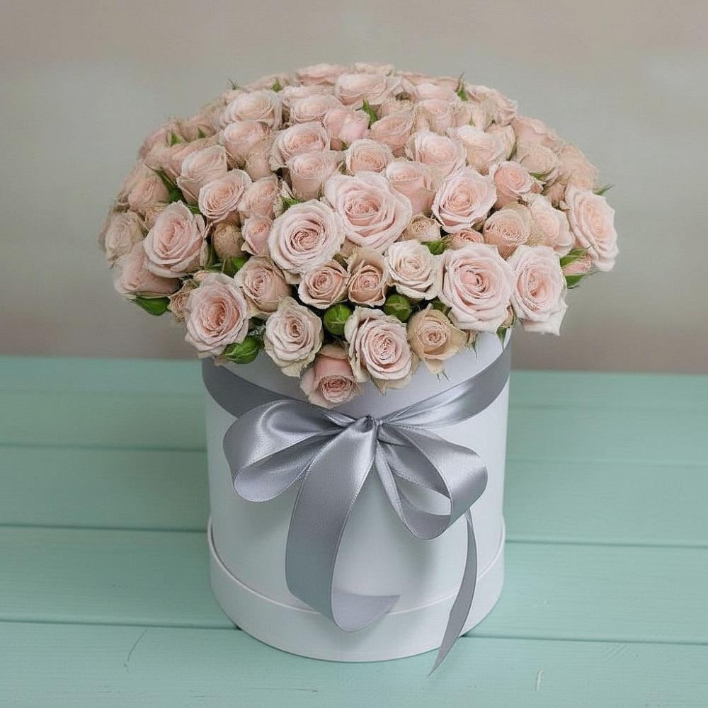 Цветочная композиция из Розы в шляпной коробке в Горьковском